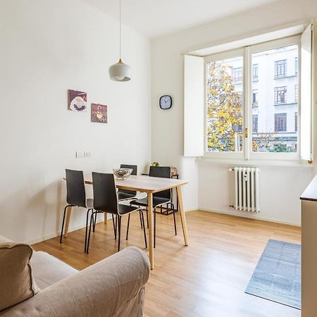 Spacious & Comfortable Apartment In Duomo By Easylife Milano Exteriör bild