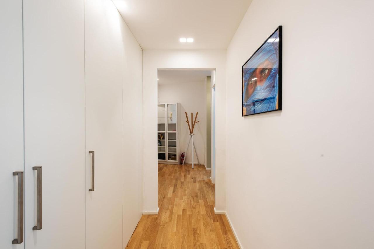 Spacious & Comfortable Apartment In Duomo By Easylife Milano Exteriör bild